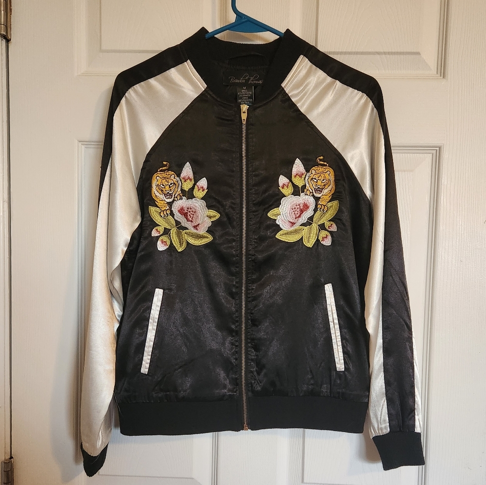 Tiger Embroidery Satin Bomber Jacket 🐅